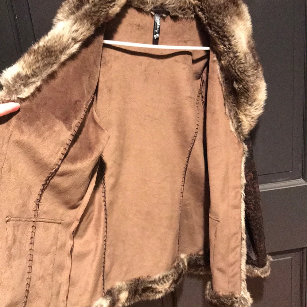 Winter jacket, like new - Picture 3 of 4